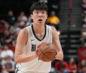 杨瀚森夏联G4再遇新课题 被纯小球阵容打到软肋？
