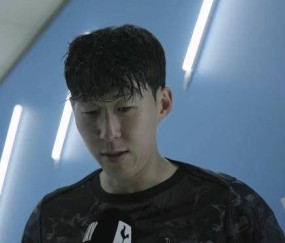 欧冠前瞻：费耶诺德-费内巴切，主场优势与战术博弈决定胜负