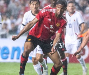 曼联夏季转会大戏：埃基提克成新目标，阿森纳竞争激烈！