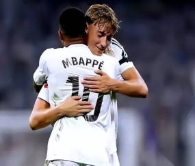 随着皇马3-0，黄潜艇5-0，西甲最新积分榜：巴萨第2，马竞第13