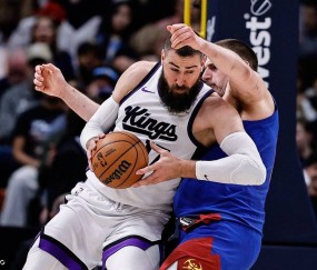 曝约老师亲自致电瓦兰 劝他留在NBA为掘金效力